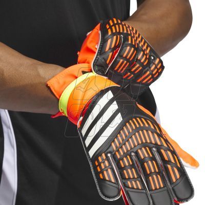 2. Adidas Predator Training M IQ4027 goalkeeper gloves