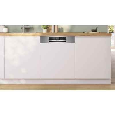 2. BOSCH SMI6ECS10E built-in dishwasher