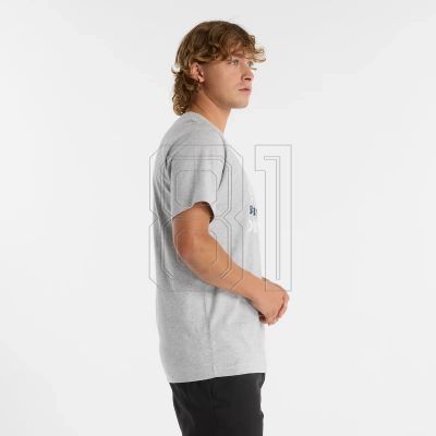 7. New Balance Sport Graphic T-shirt M MT51940AG