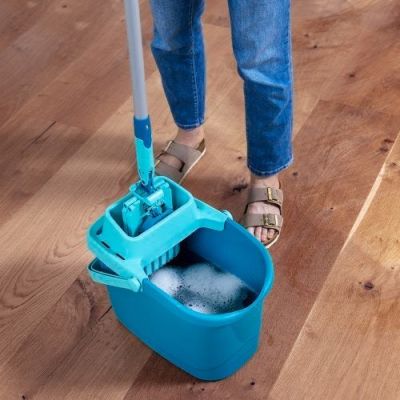 8. Leifheit 55510 mop Steel Microfiber Green