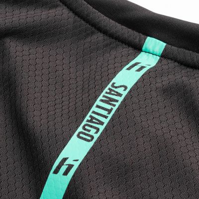 9. Huari Monteros Jr T-shirt 92800406543
