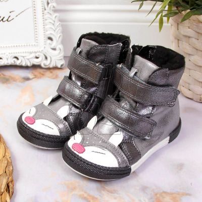 2. Kornecki Jr 6583 KOR6583C Velcro ankle boots