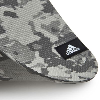 16. adidas ADMT-13231GR training mat