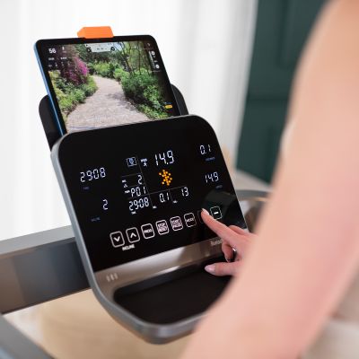 6. BE5873 HMS ELECTRIC TREADMILL