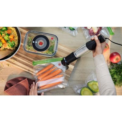 11. Bosch MSM6M621 Serie 6 ErgoMaster Hand Blender (1000W; Black)