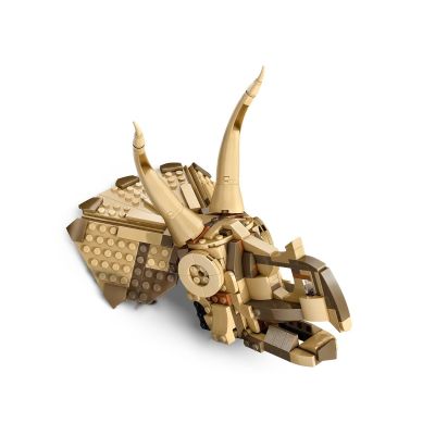 4. LEGO JURASSIC WORLD 76969 Dinosaur Skeletons: Triceratops Skull