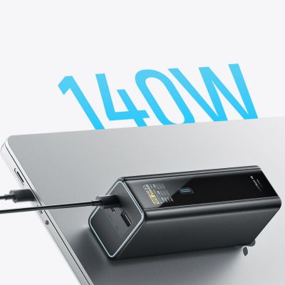 3. Cuktech PB200U Powerbank 210W 20000mAh 2x USB-C + USB-A with TFT display and 240W USB-C cable - black