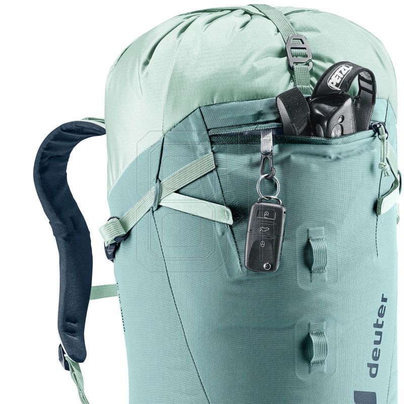 12. Deuter Guide 28 SL Backpack 3361223-2288