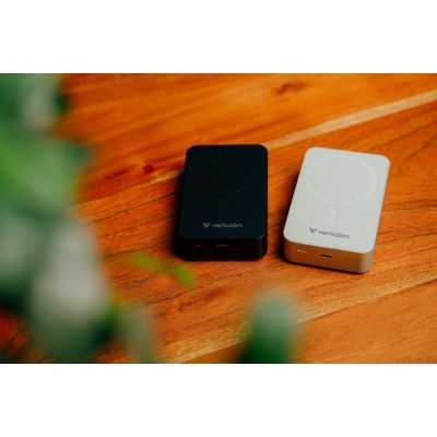 5. Verbatim Charge 'n' Go Essentials 20000 mAh Wireless Charging Black