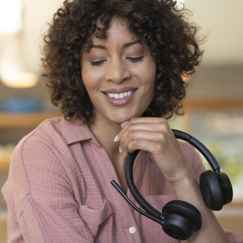 225. POLY Voyager 4320 USB-C Headset with BT700 Adapter and Charging Dock
