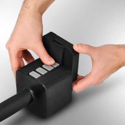 4. HL02 ADJUSTABLE DUMBS BLACK 2 x 5 KG HMS