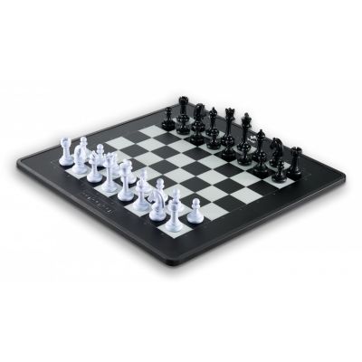 6. Millennium eONE International Desktop Chess Set