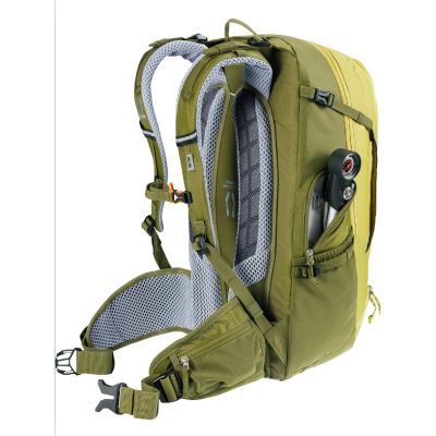 40. Deuter Trans Alpine 30 Cycling Backpack 320032412030