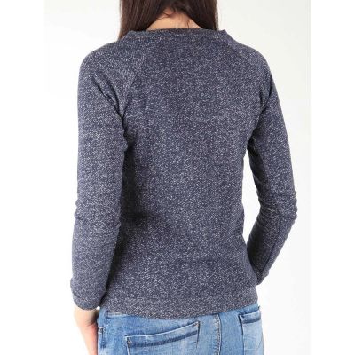 5. Lee Sweater L53AUT35