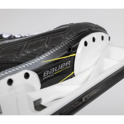 8. Bauer Pro '21 Int M 1058921 Goalie Skates