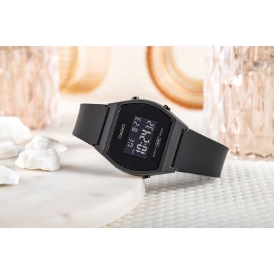 12. CASIO LW-204-1BEF Women's Watch Black Unisex + BOX