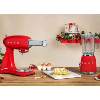 8. Smeg BLF03RDEU blender 1.5 l Tabletop blender 800 W Red