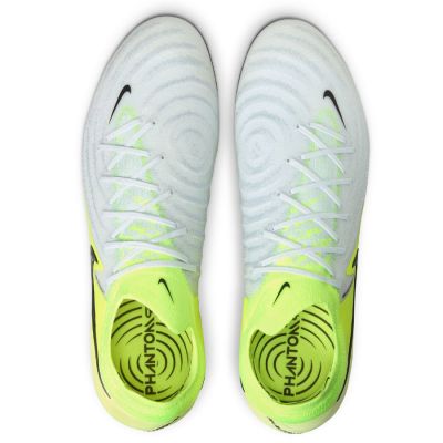 5. Nike Phantom GX II Elite SG M FJ2586-003 football boots