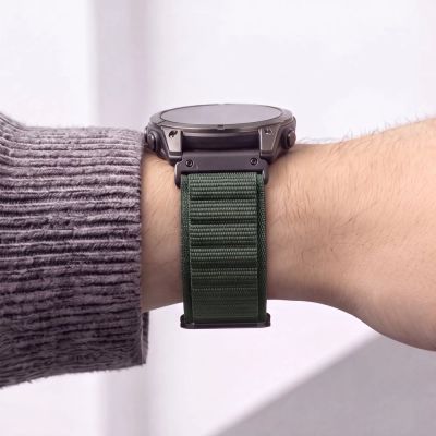 6. Tech-Protect Nylon Pro Band for Garmin Fenix 5X / 5X Plus / 6X / 6X Pro / 7X / 8 / 8 Pro / 9 / 9 Pro (51 mm) – green