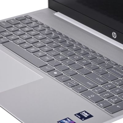 8. HP OmniBook 5 16-AF1095CL Ultra 9 285H 16" WUXGA Touch AG 32GB SSD1TB BT BLKB Win11 Glacier Silver (REPACK) 2Y