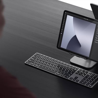 2. Satechi Slim X3 - Bluetooth numeric keyboard for up to four USB-C US International devices (silver)