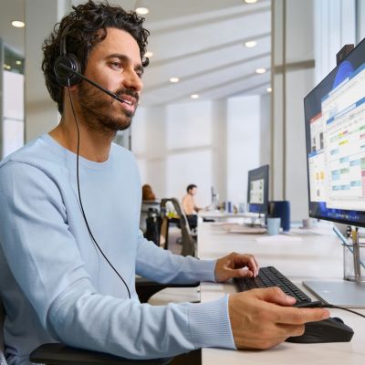 35. HP Poly Mission 425 Classic Wired USB Stereo Headset (Multi-Pack)