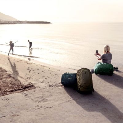 7. Thule Landmark Travel Pack 60L - Deep Khaki