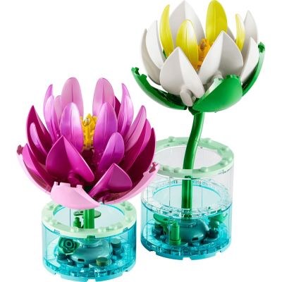 3. LEGO Botanical Collection 11511 - Water Lilies