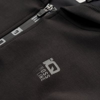 8. Women's INET WMNS Sweatshirt