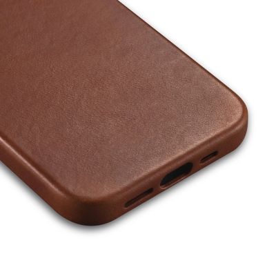 11. iCarer Oil Wax Premium Leather Case iPhone 14 Plus Magnetic Leather Case with MagSafe Brown (WMI14220703-RB)
