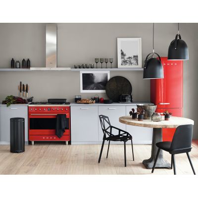 9. SMEG TSF01BLEU Toaster