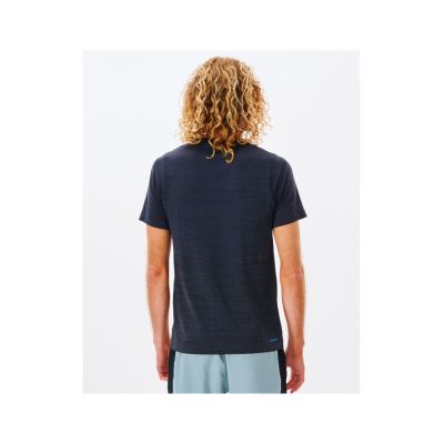 3. RIP CURL Vaporcool Seamless Tee T-Shirt black
