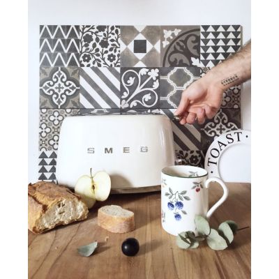 27. SMEG TSF01CREU Toaster