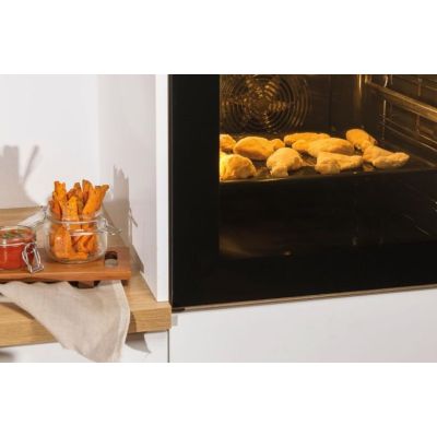 18. Oven GORENJE BOS6737E06FBG