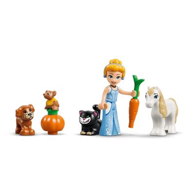 4. LEGO Disney 43283 - Cinderella's Castle and Her Animal Friends