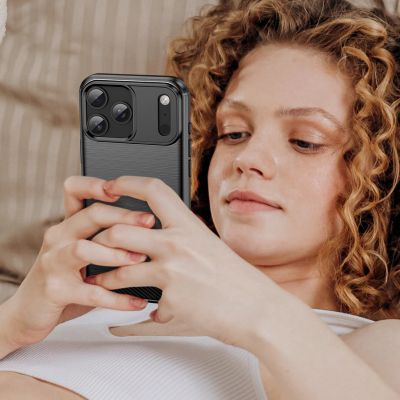 7. Carbon Case for iPhone 17 Pro - Black