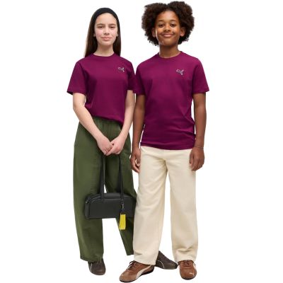 5. Puma Cls Badge Cat Tee Purple Kids T-Shirt 694700 41