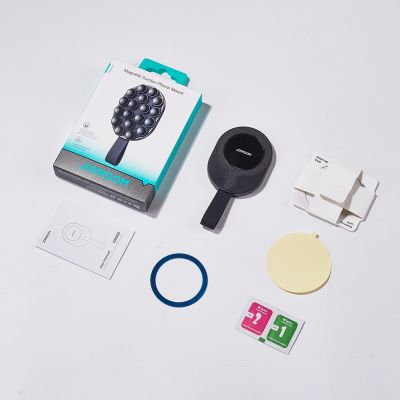 4. Joyroom JR-ZS393-S magnetic holder with suction cups for 4.7-7" phone - black