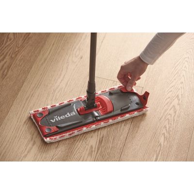 8. Vileda Ultramax TURBO spin mop