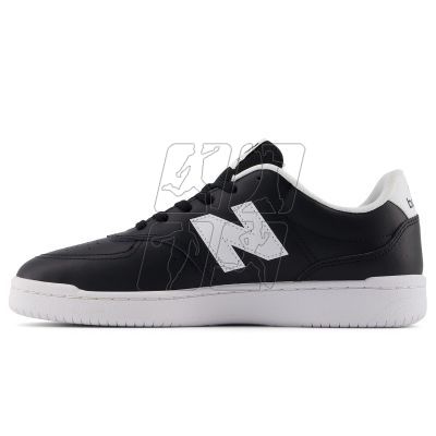 2. New Balance BB80BLK sports shoes