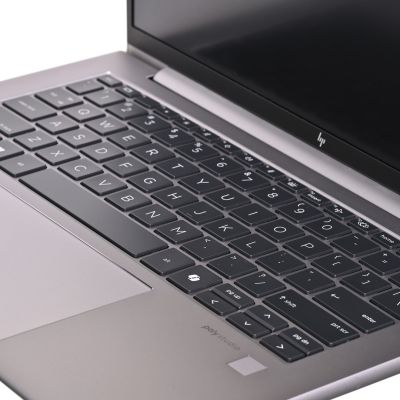 4. HP ZBook FireFly G11 Ryzen 9 Pro 8945HS 14"WUXGA 32GB SSD512 BT BLKB FPR W11Pro Nouvelle Silver (REPACK) 2Y