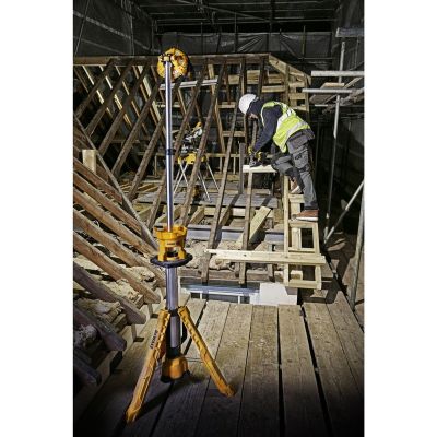 10. DeWalt DCL079-XJ Telescopic Tripod Lamp (3000 lm; Warm White)