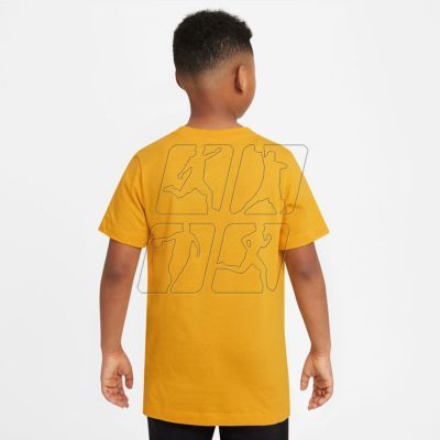 3. Nike Sportswear Jr DR9741-752 T-shirt