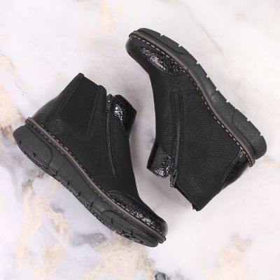 7. Comfortable, insulated ankle boots with zippers Rieker W RKR555