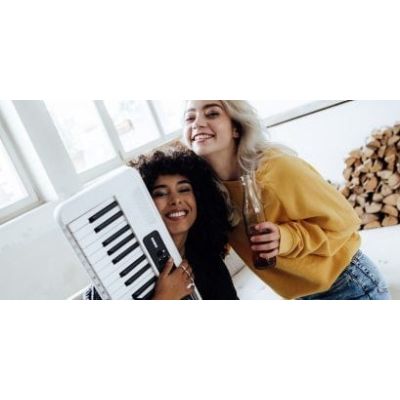 3. CASIO CT-S200 WE - Keyboard