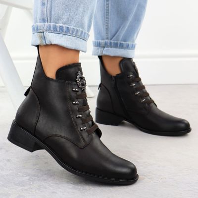 18. Jezzi W JEZ412C insulated flat ankle boots, brown