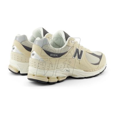 5. New Balance M2002RFA sports shoes