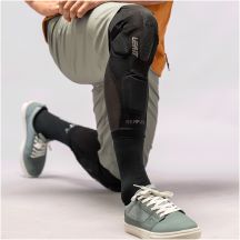 LEATT Knee Guard ReaFlex UltraLite EXT Knee Guards