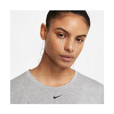 4. Nike Dri-FIT One W DD0638-073 T-shirt