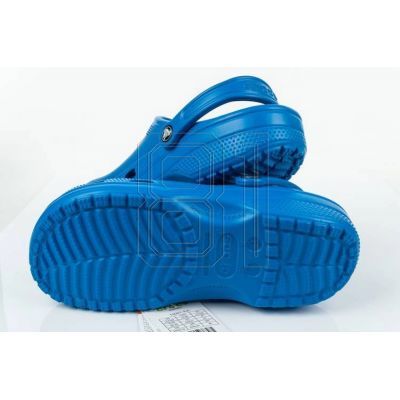 11. Crocs Classic W 10001-4JL slippers